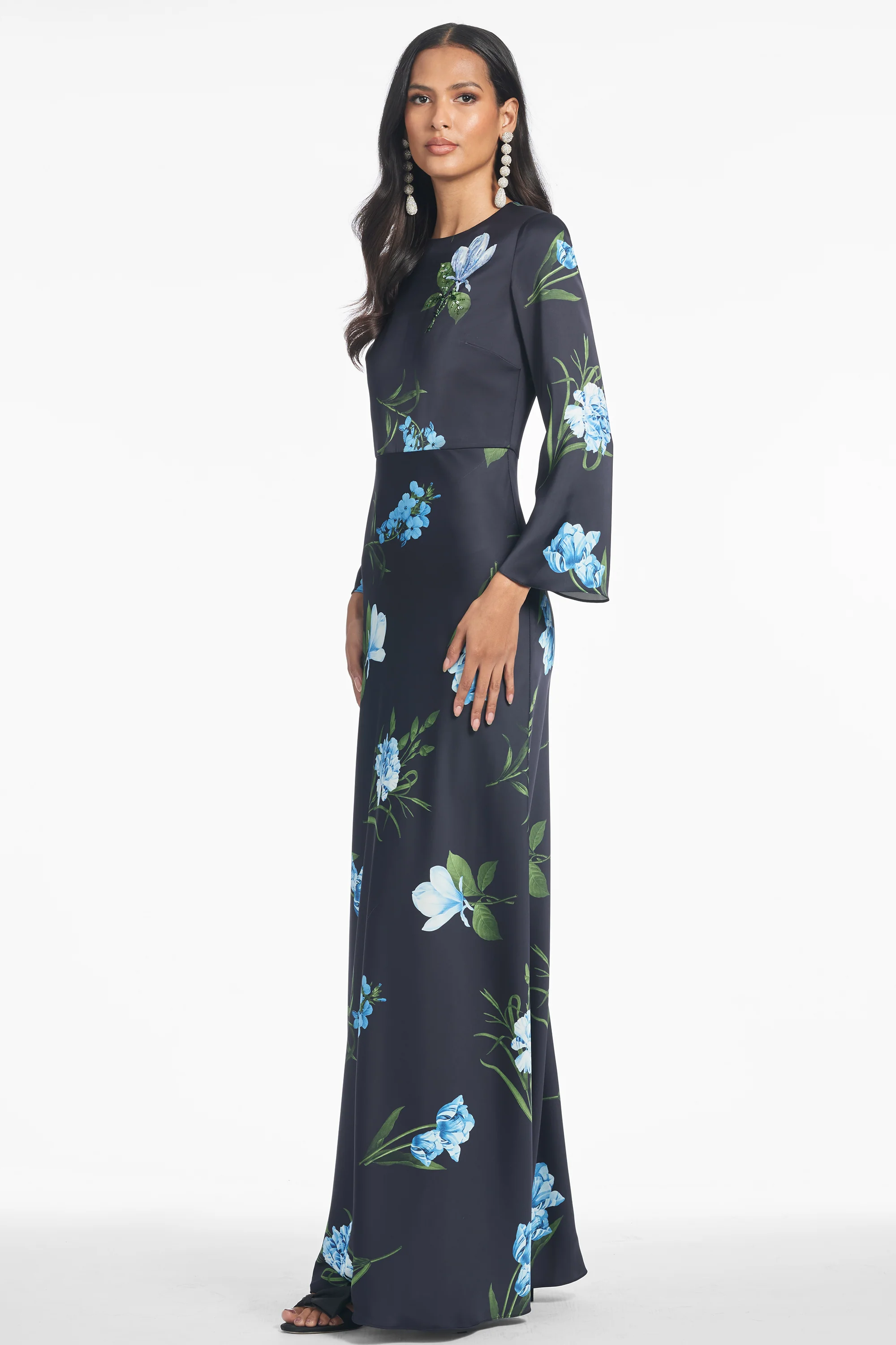 EMBELLISHED ALEX GOWN - NIGHT SKY BLUE OCULATA - Image 4
