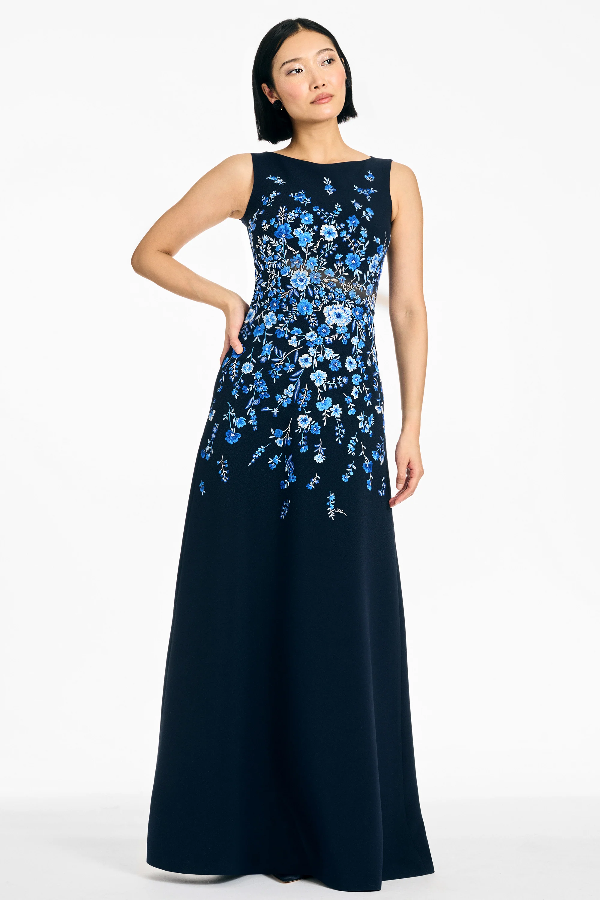 EMBROIDERED RAZIA GOWN - DARK MIDNIGHT - Image 3