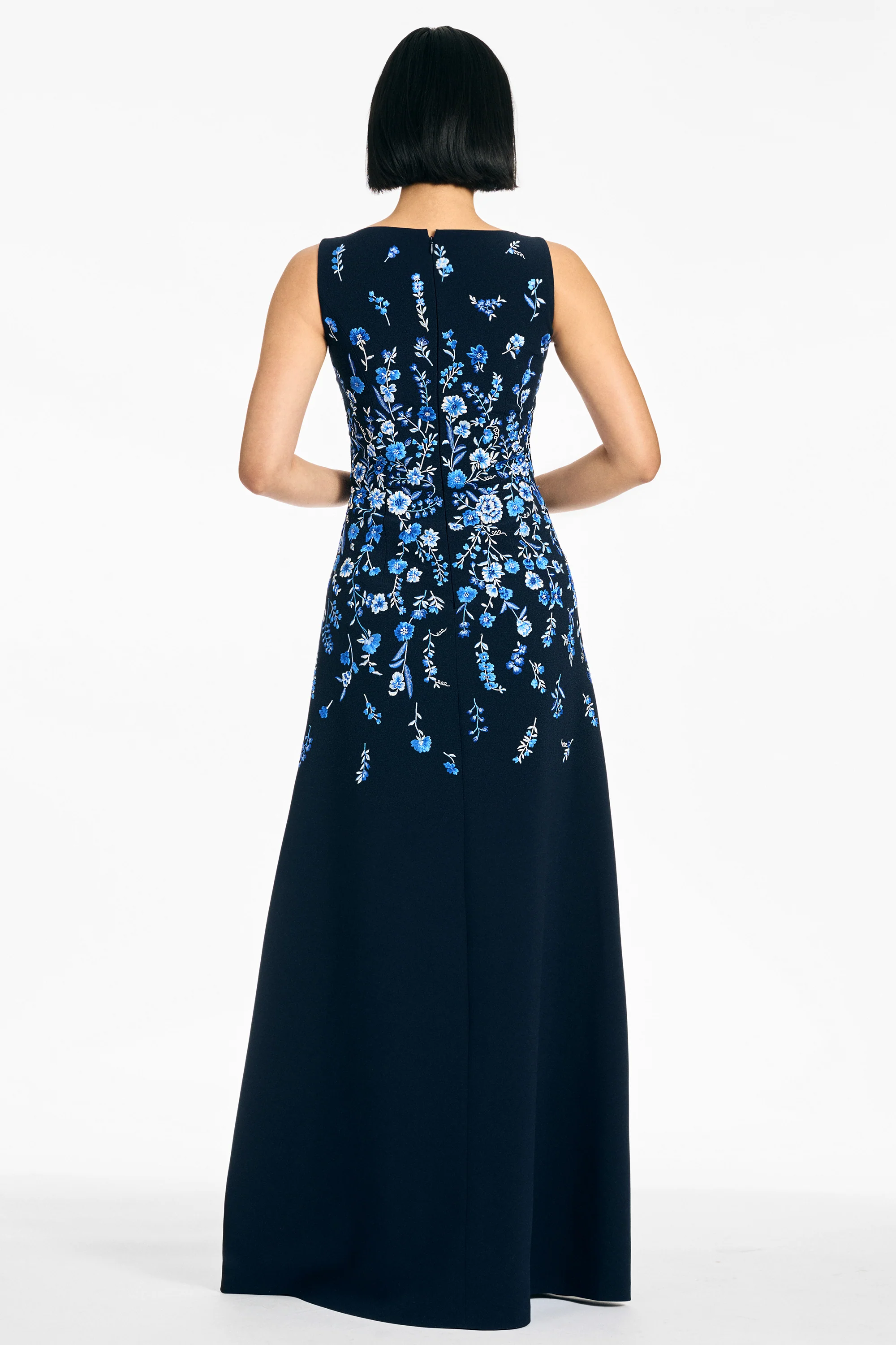 EMBROIDERED RAZIA GOWN - DARK MIDNIGHT - Image 5