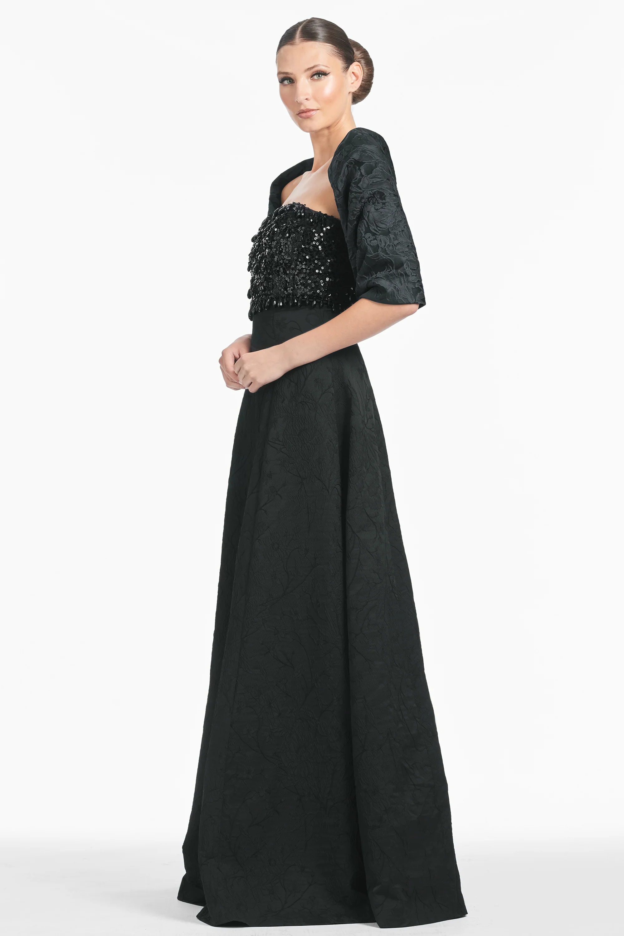 THE HUG SHAWL - BLACK JACQUARD CLOQUE - Image 2